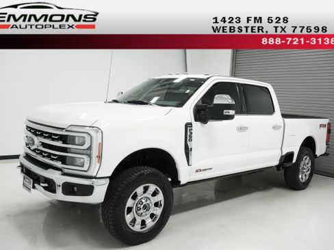Used 2023 Ford F350 Lariat w/ Chrome Package image 1