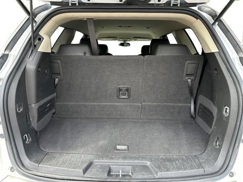 Used 2017 Buick Enclave Leather AWD/4WD image 12