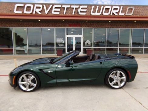 Used 2014 Chevrolet Corvette Stingray Convertible w/ 3LT Preferred Equipment Group RWD image 9