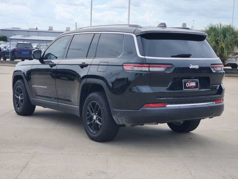 Used 2021 Jeep Grand Cherokee L Laredo w/ Luxury Tech Group I RWD image 5