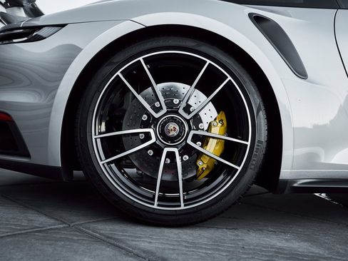 Used 2021 Porsche 911 Turbo S image 16