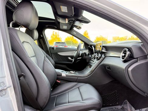 Used 2018 Mercedes-Benz C 300 Sedan image 22
