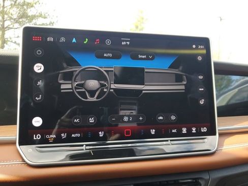 New 2026 Volkswagen Tiguan SEL R-Line image 21