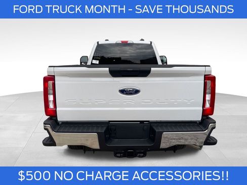 New 2025 Ford F350 XLT image 4