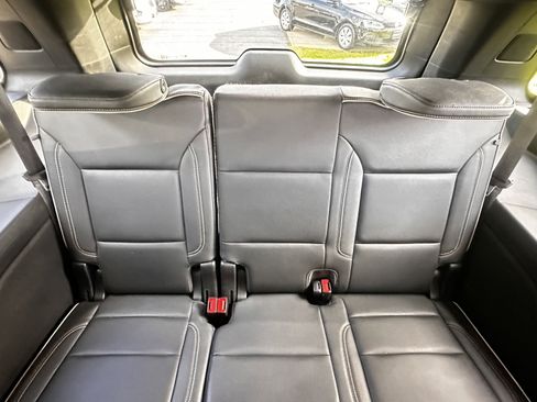 Used 2022 GMC Yukon SLT image 31