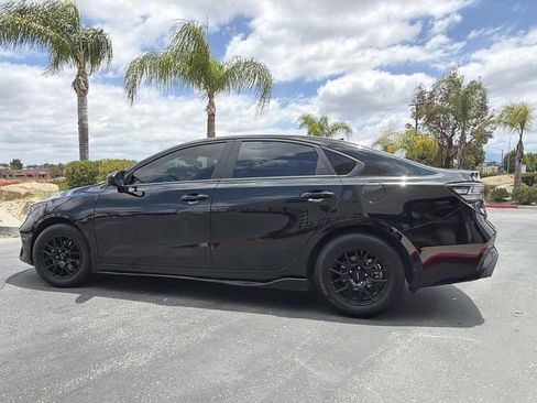 Used 2023 Kia Forte LX FWD image 11
