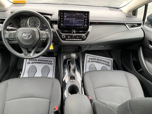 Used 2021 Toyota Corolla LE FWD image 16