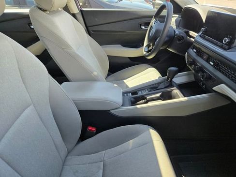 Used 2024 Honda Accord EX image 3