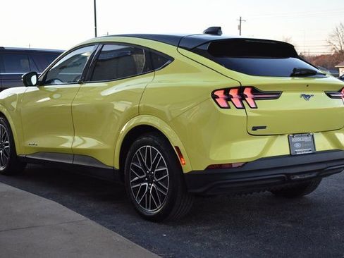Used 2025 Ford Mustang Mach-E Premium image 10