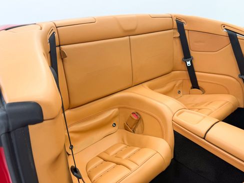 Used 2014 Ferrari California RWD image 27