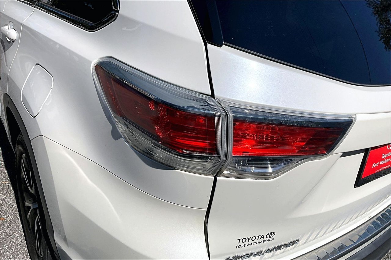 Used 2016 Toyota Highlander XLE FWD image 20