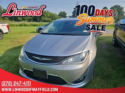 Used 2019 Chrysler Pacifica Touring-L w/ Advanced Safetytec Group