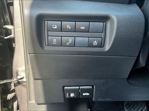 Used 2025 Nissan Kicks Play S FWD image 14