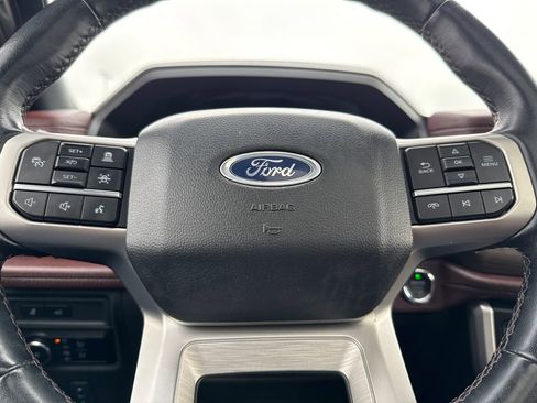 Used 2024 Ford Expedition Limited RWD image 29