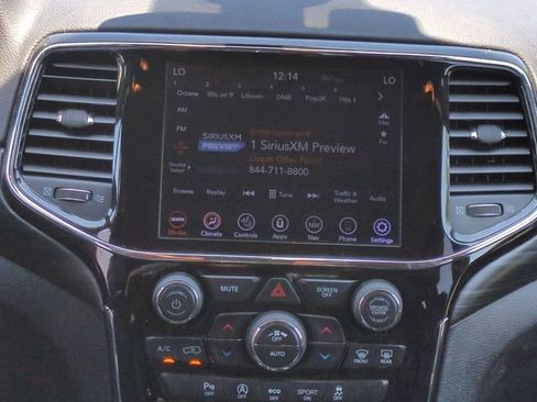 Used 2019 Jeep Grand Cherokee Laredo w/ Laredo X Package RWD image 20