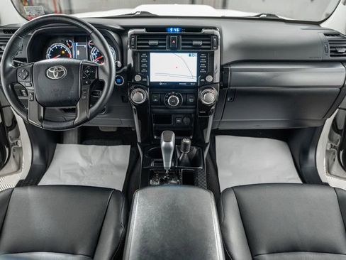 Certified 2022 Toyota 4Runner TRD Off-Road Premium image 22