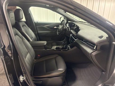 Used 2024 Buick Envista Avenir image 23