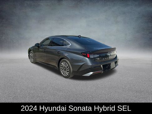 Used 2024 Hyundai Sonata SEL FWD image 3