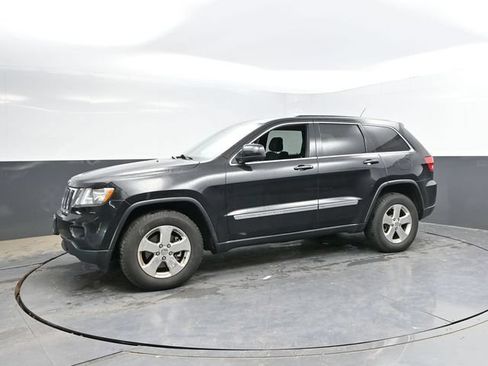 Used 2013 Jeep Grand Cherokee Laredo AWD/4WD image 9