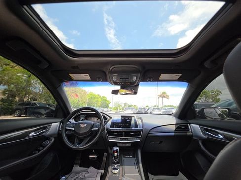 Used 2023 Cadillac CT5 V RWD image 19