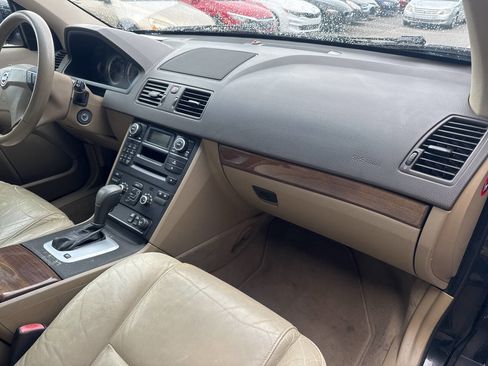 Used 2012 Volvo XC90 3.2 image 16