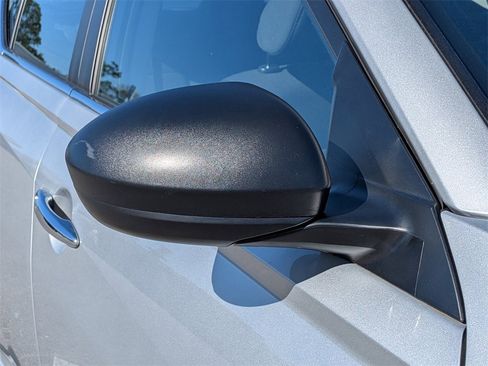 Used 2024 Nissan Altima 2.5 SV image 11