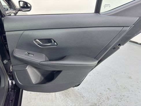 Used 2024 Nissan Sentra SV image 38