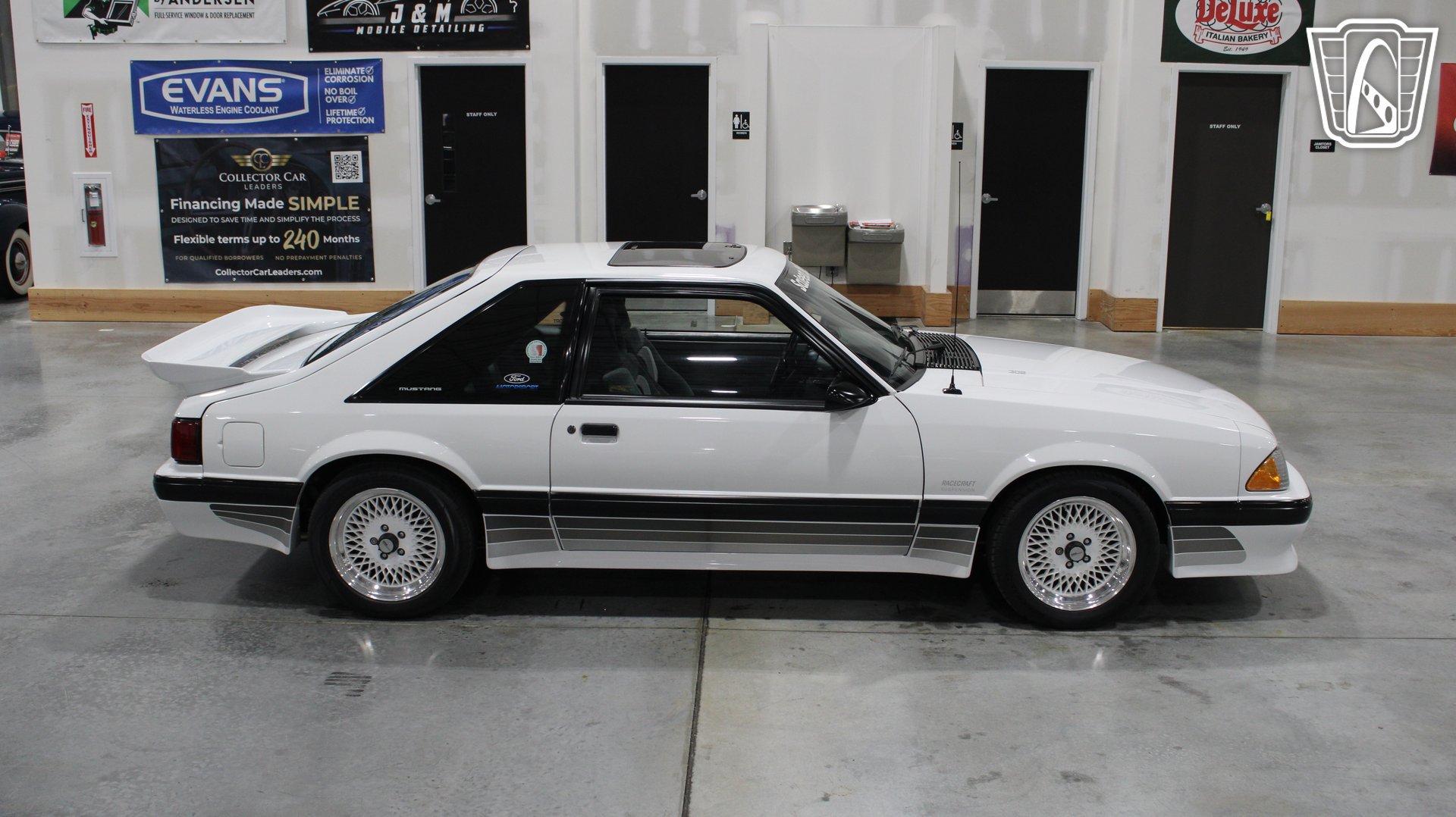 Used 1988 Ford Mustang LX RWD image 35