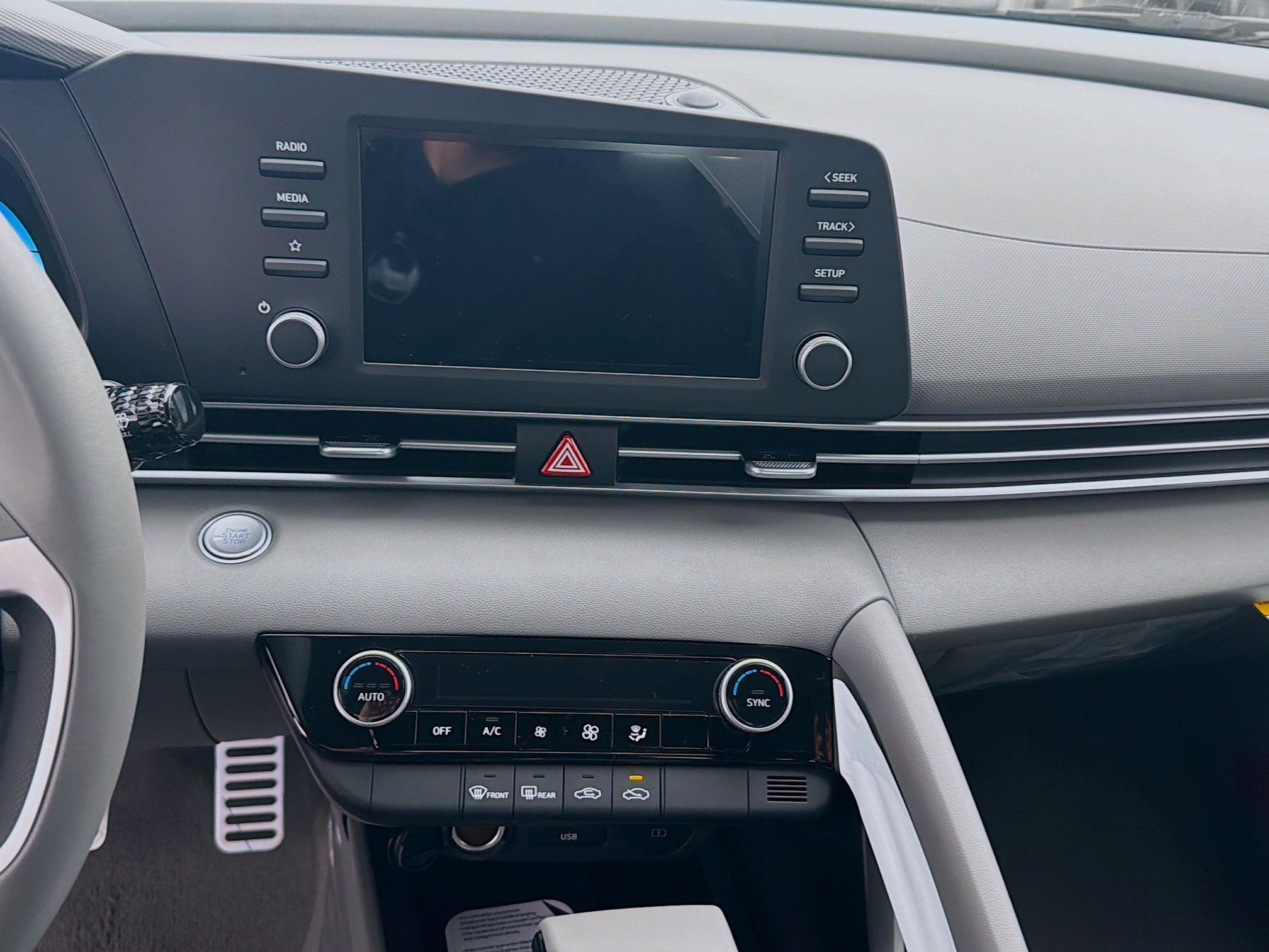 New 2026 Hyundai Elantra Sport FWD image 10