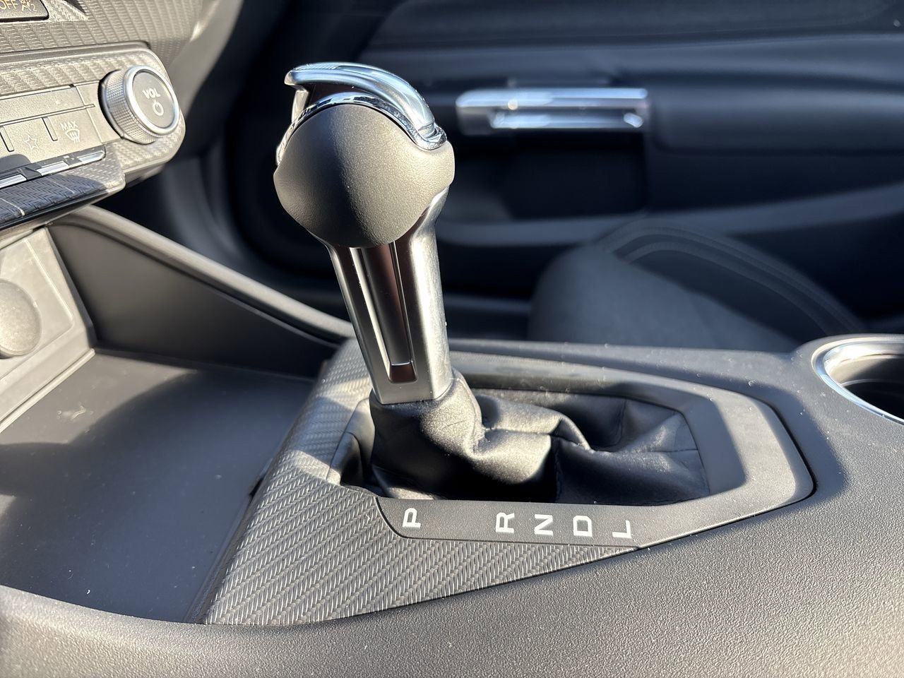 Certified 2025 Ford Mustang Coupe RWD image 22