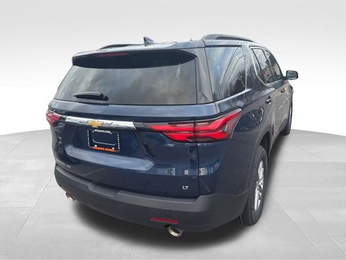 Used 2023 Chevrolet Traverse LT image 5
