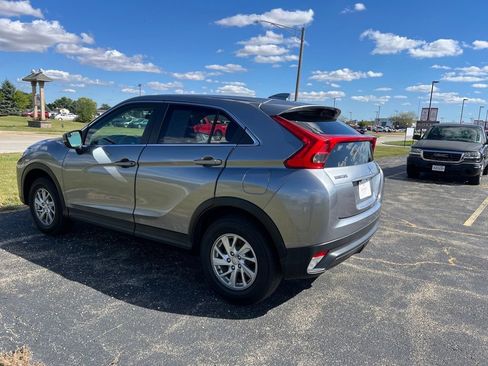 Used 2019 Mitsubishi Eclipse Cross ES image 3