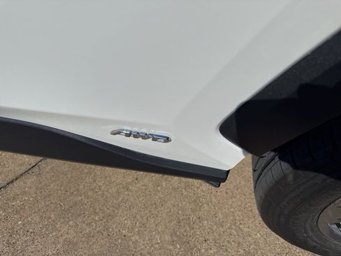 Used 2023 Toyota RAV4 XLE w/ Convenience Package image 6