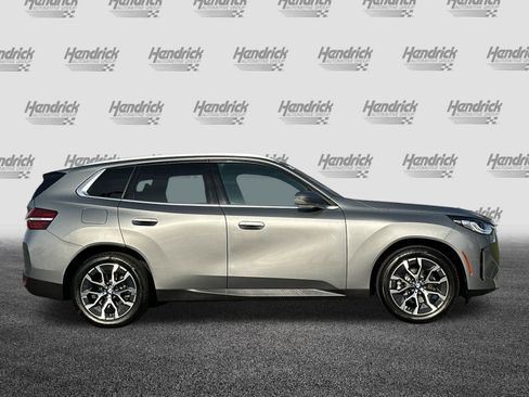 Used 2025 BMW X3 xDrive30i w/ Convenience Package image 3