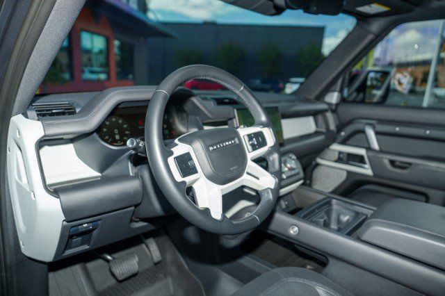 Used 2023 Land Rover Defender 130 X-Dynamic SE AWD/4WD image 12