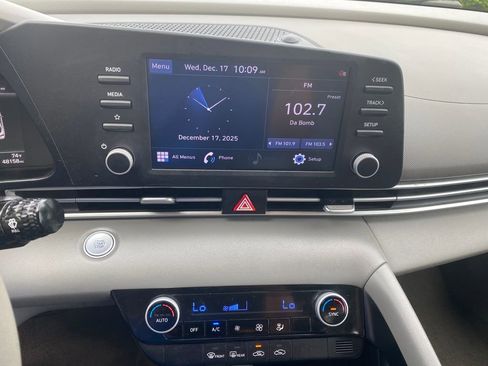 Certified 2021 Hyundai Elantra SEL image 34