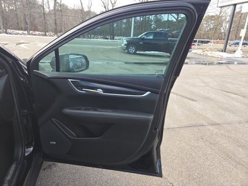 Used 2022 Cadillac XT5 Premium Luxury w/ Technology Package image 31