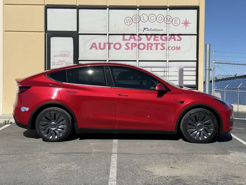 Used 2021 Tesla Model Y Long Range AWD/4WD image 6