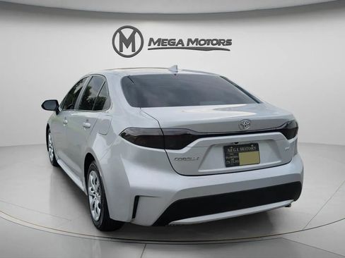 Used 2021 Toyota Corolla LE FWD image 5