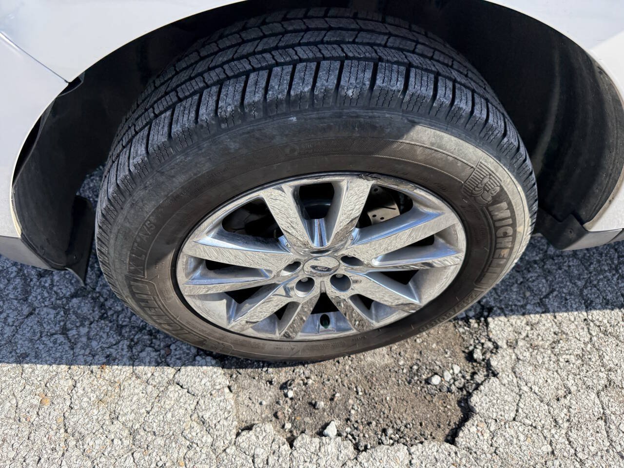 Used 2013 Ford Edge Limited FWD image 9