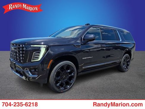 Used 2025 GMC Yukon XL Denali Ultimate AWD/4WD image 1