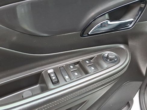 Used 2022 Buick Encore Preferred w/ Safety Package AWD/4WD image 18