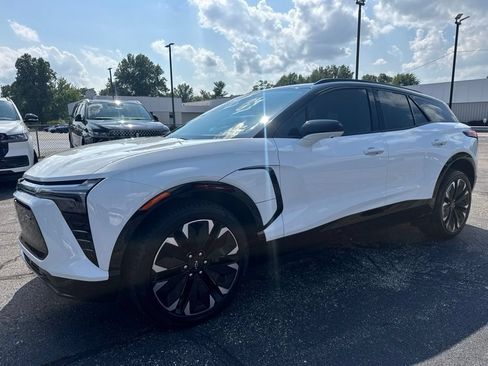 Used 2024 Chevrolet Blazer EV RS AWD/4WD image 6
