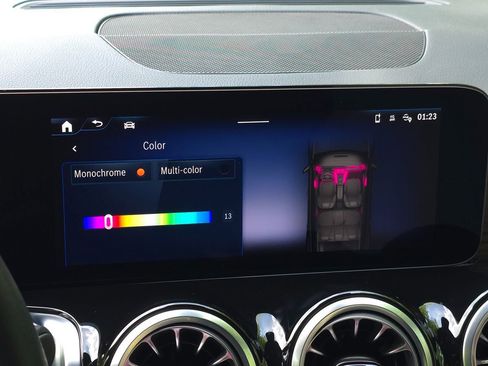 Used 2025 Mercedes-Benz EQB 300 4MATIC image 52