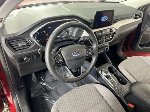 Used 2022 Ford Escape SE w/ Cold Weather Package AWD/4WD image 11