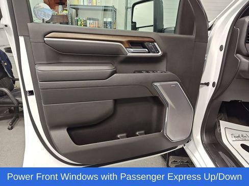 Used 2025 Chevrolet Silverado 2500 High Country w/ Technology Package image 22