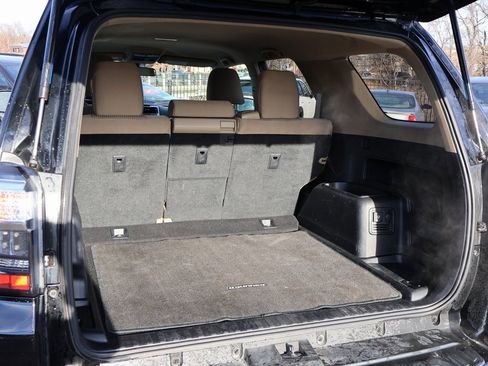 Used 2014 Toyota 4Runner SR5 image 15