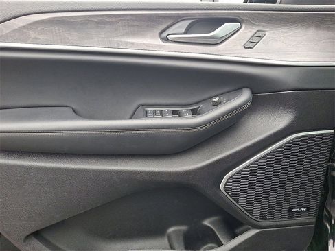 Used 2023 Jeep Grand Cherokee 4WD 4xe image 13