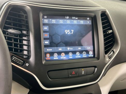 Used 2022 Jeep Cherokee Latitude Lux image 14