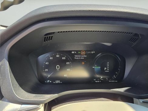 Used 2019 Volvo XC60 T8 Momentum w/ Advanced Package AWD/4WD image 24